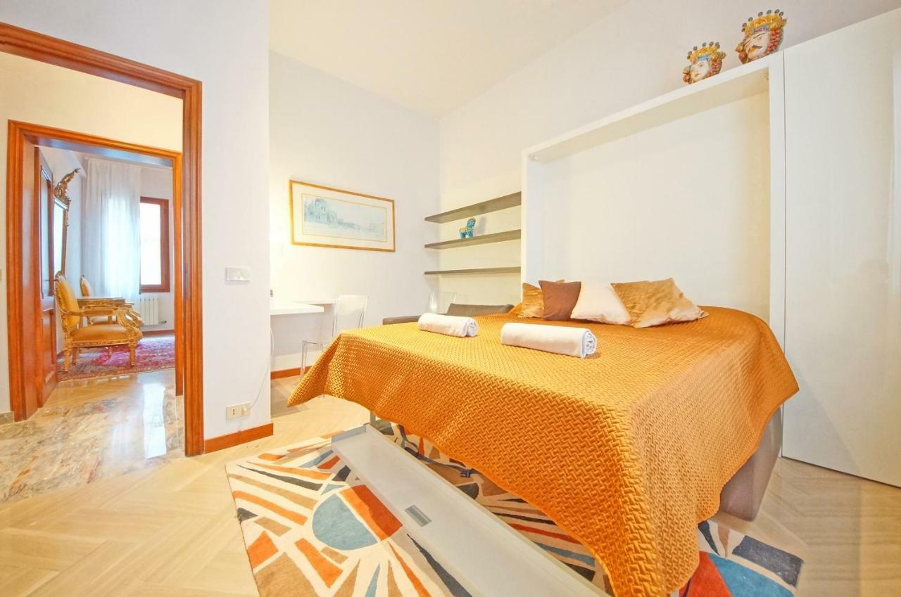 Dolcevita Apartments N 250 Venesia Bagian luar foto